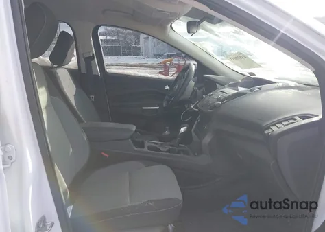 2018 Ford Escape Se из США, поврежденный, VIN 1FMCU9GD5JUC25213